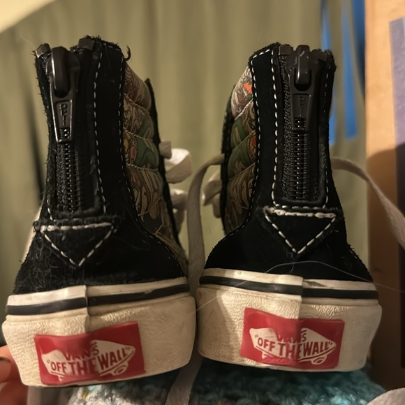 VANS high-top Mario Bros. GAME OVER shoes, great shape. Youth size 11 US/27.5 UK - Picture 7 of 7